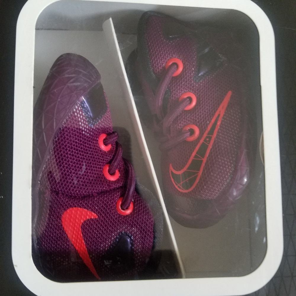 Infant sneakers